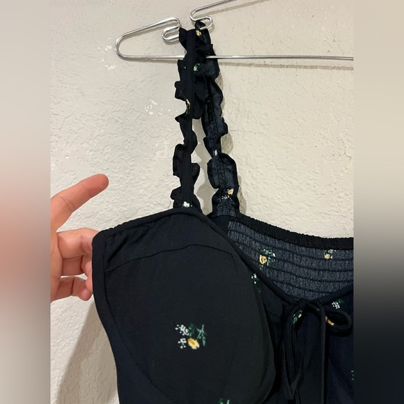 Wild Fable Women's Black and Yellow Jumpsuit size med - Picture 7 of 12